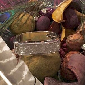 Silver oh so sparkly square bangle